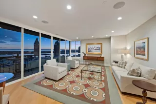 Photo #4: 240001569 Listing 