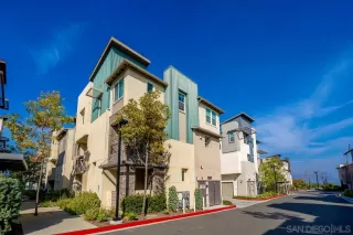 Photo #2: 240001571 Listing