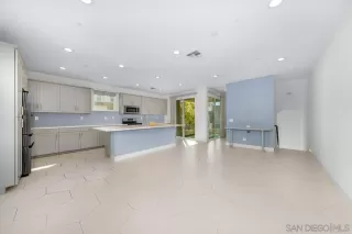 Photo #4: 240001571 Listing