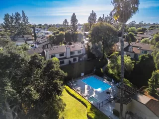 Photo #1: 240001622 Listing