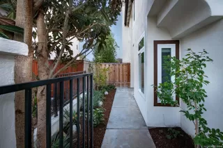 Photo #2: 240001651 Listing