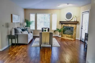 Photo #4: 240001654 Listing