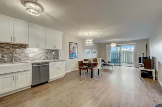 Photo #4: 240001660 Listing