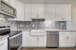 Photo #5: 240001660 Listing