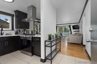 Photo #3: 240001673 Listing