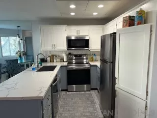 Photo #2: 240001683 Listing