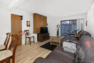 Photo #1: 240001692 Listing