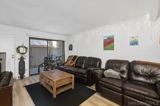 Photo #2: 240001692 Listing