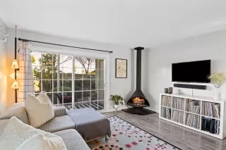 Photo #1: 240001703 Listing