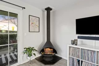 Photo #2: 240001703 Listing