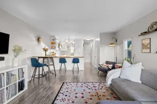 Photo #3: 240001703 Listing