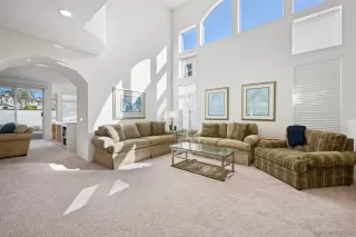 Photo #2: 240001783 Listing