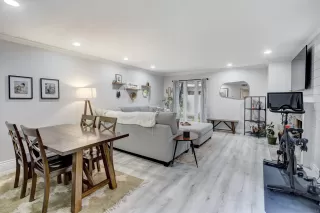 Photo #3: 240001822 Listing