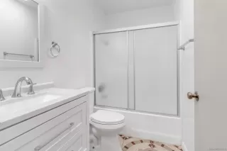 Photo #5: 240001828 Listing