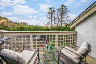 Photo #1: 240001851 Listing