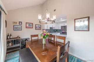 Photo #4: 240001851 Listing