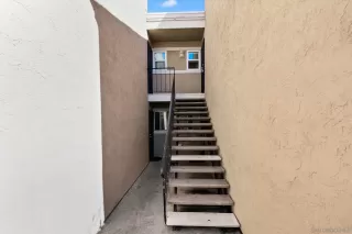 Photo #3: 240001867 Listing