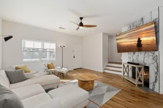 Photo #1: 240001876 Listing