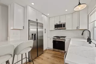 Photo #4: 240001876 Listing