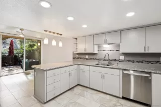 Photo #6: 240001896 Listing