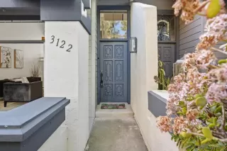 Photo #2: 240001912 Listing