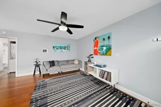 Photo #5: 240001917 Listing