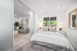 Photo #4: 240001919 Listing