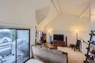 Photo #3: 240001926 Listing