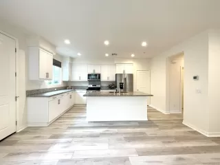 Photo #3: 240001941 Listing