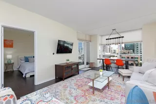 Photo #2: 240001953 Listing 