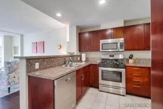 Photo #5: 240001953 Listing 