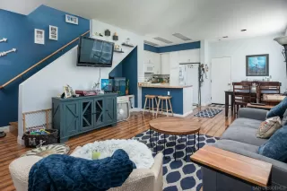 Photo #3: 240001974 Listing 