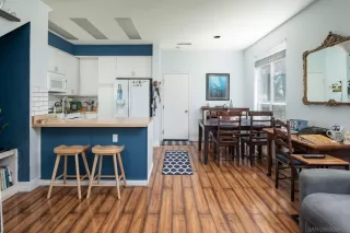 Photo #4: 240001974 Listing 