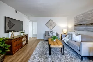 Photo #3: 240001989 Listing