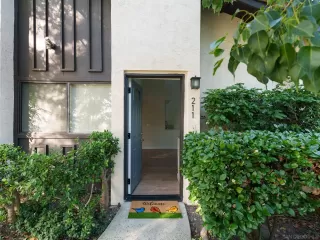 Photo #3: 240001994 Listing 