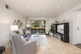 Photo #2: 240001997 Listing 