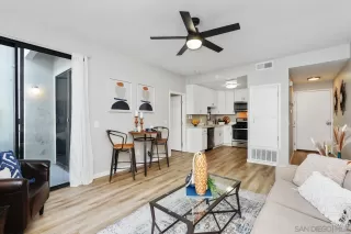 Photo #4: 240002000 Listing