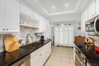 Photo #6: 240002003 Listing