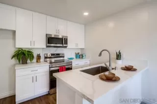 Photo #5: 240002020 Listing