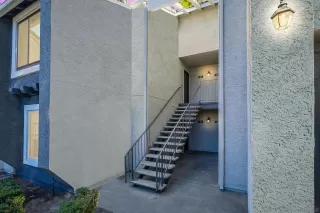 Photo #5: 240002041 Listing