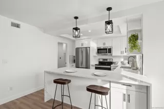 Photo #5: 240002047 Listing 