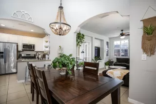Photo #3: 240002066 Listing 