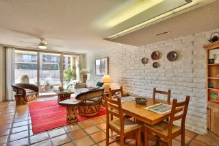 Photo #3: 240002105 Listing