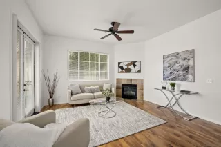 Photo #4: 240002110 Listing