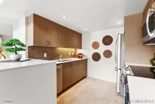 Photo #5: 240002114 Listing