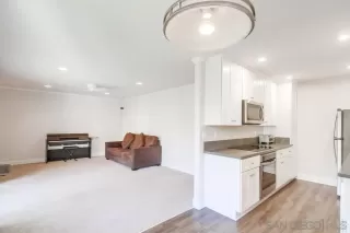 Photo #3: 240002205 Listing