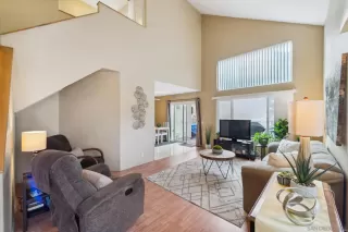 Photo #6: 240002230 Listing