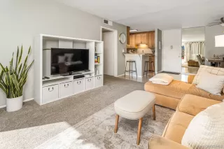 Photo #3: 240002234 Listing