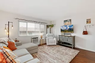 Photo #2: 240002261 Listing