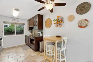 Photo #3: 240002261 Listing